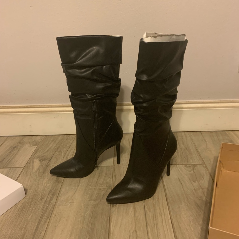 Jessica Simpson stiletto heel boot